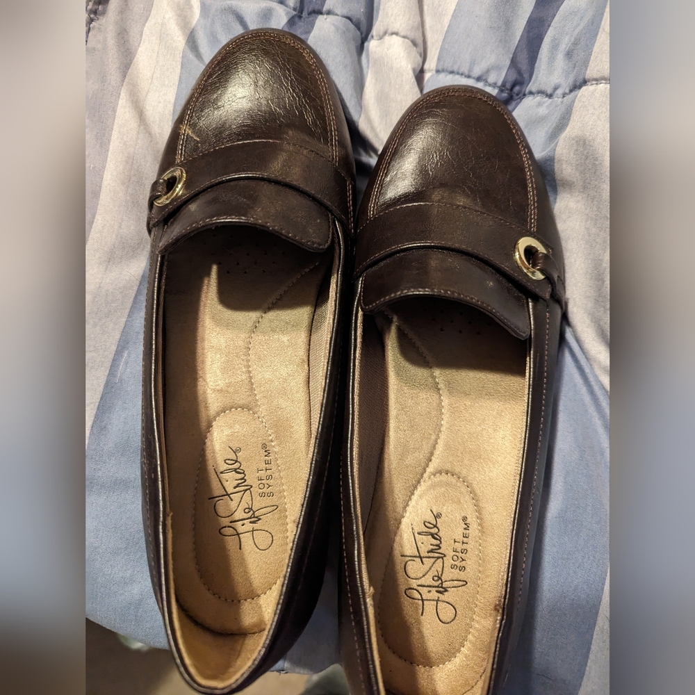Life stride soft system brown loafers